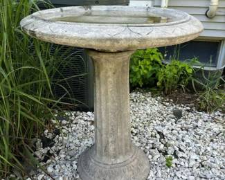 181 Stone Bird Bath