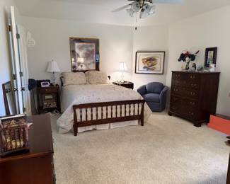 Vintage Henkel-Harris bedroom set  