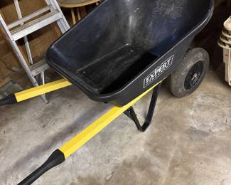 Wheel barrel