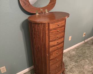 Open with mirror top