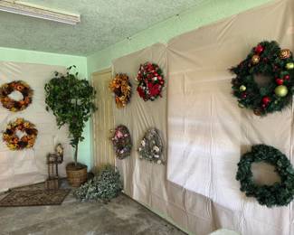 Holiday Wreaths 