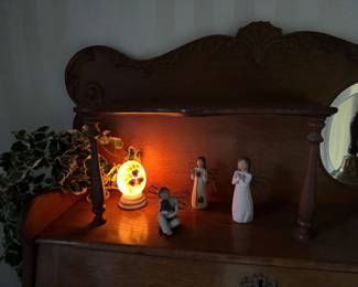 Night light chine egg, Willow figurines 