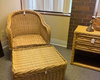 Heavy braided Rattan Arm Chair(2) and Trunk Ottoman(2), Endtable