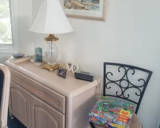 Credenza matches dining room table