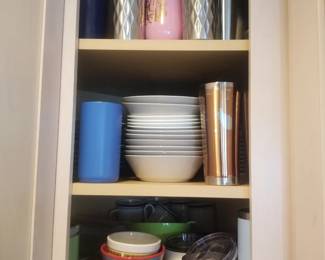 Bowls & beverage holders