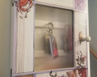 Beachy key safe