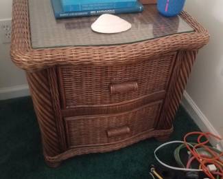 Wicker queen bedroom suite: nightstand