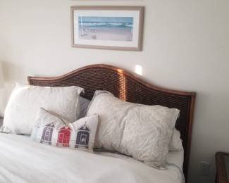 Wicker queen bedroom suite: queen bed