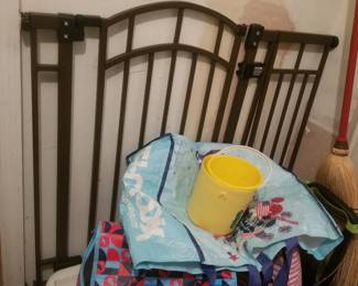 Baby/pet gate