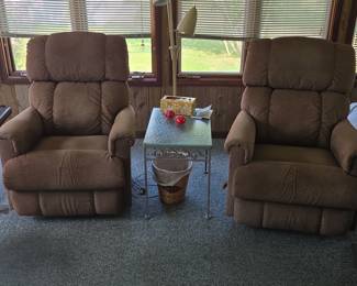 Brown LaZBoy Pinnacle Recliners