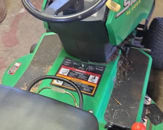 Sabre by John Deere Riding Mower third image