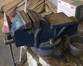 Heavy Duty Bench Vise second image