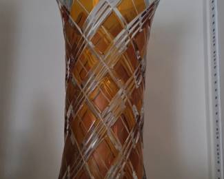 Amber cuttoclear crystal vase