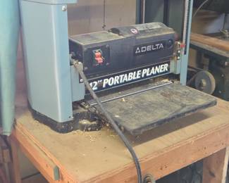 Delta Inch Portable Planer second image