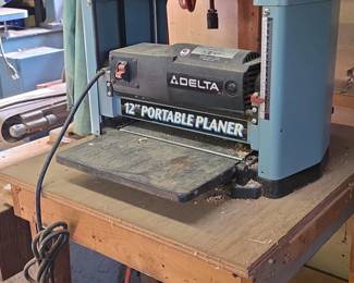 Delta Inch Portable Planer