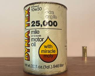 Unopened Dyna tech quart of oil