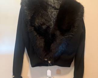 Ladies vintage sweater/fur