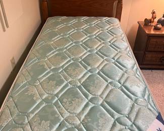 Twin bed