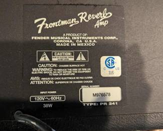 *Classic Fender  Amp - Frontman Reverb Amp - Musical Instruments Corp. Corona Ca, USA 9/1976 - Type: PR 241 Serial Number M976578 - 120v- 60 Hz 38w