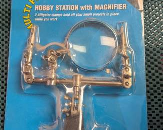 *Hobby Station w/Magnifier