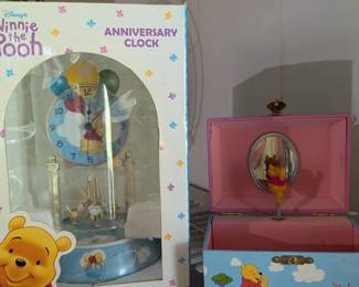 Winnie the Pooh Anniversary Clock & Winnie the Pooh Musical Jewelry Box