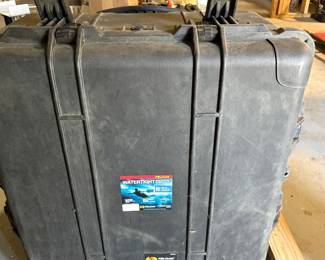 Pelican 1640 watertight protective transport case