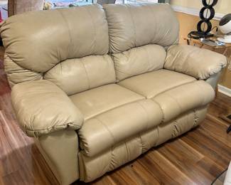 Love seat