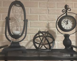 Metal Decor/Working Clock