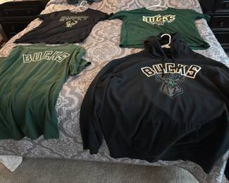 Bucks Sportswear (Like New)