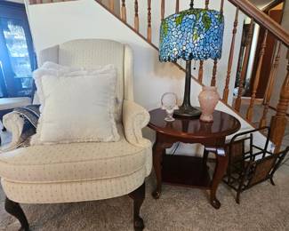 Furniture • Cameras • Tools • Collectibles • Décor