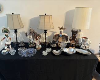Furniture • Cameras • Tools • Collectibles • Décor