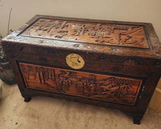 Furniture • Cameras • Tools • Collectibles • Décor