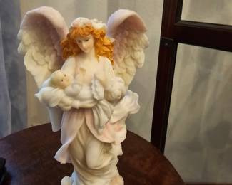 Furniture • Cameras • Tools • Collectibles • Décor