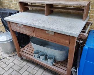 Potters bench ... for folks who love their garden life 