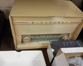 Vintage radio