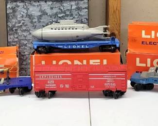 010 LIONEL War Cars