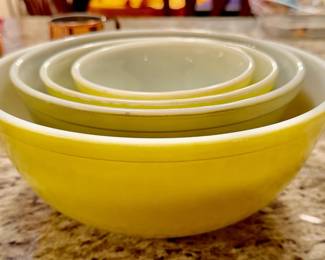 141  Pyrex Yellow Cinderella Nesting Mixing Bowls