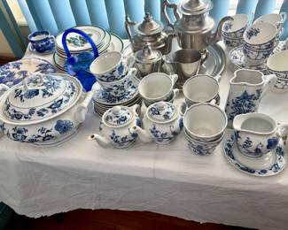 22-Piece Blue Danube China Set
