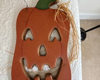 Jack o’lantern door hanger