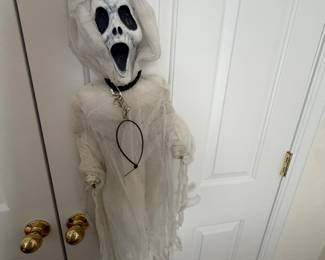 Halloween ghost decor