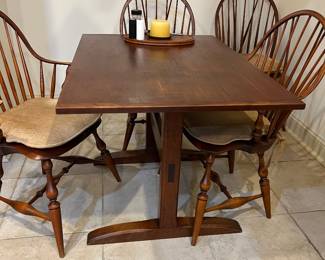 Table w/ Windsor brace back chairs $600