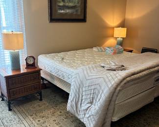 King Sleep Number w/control on 2 Twin Serta mattresses