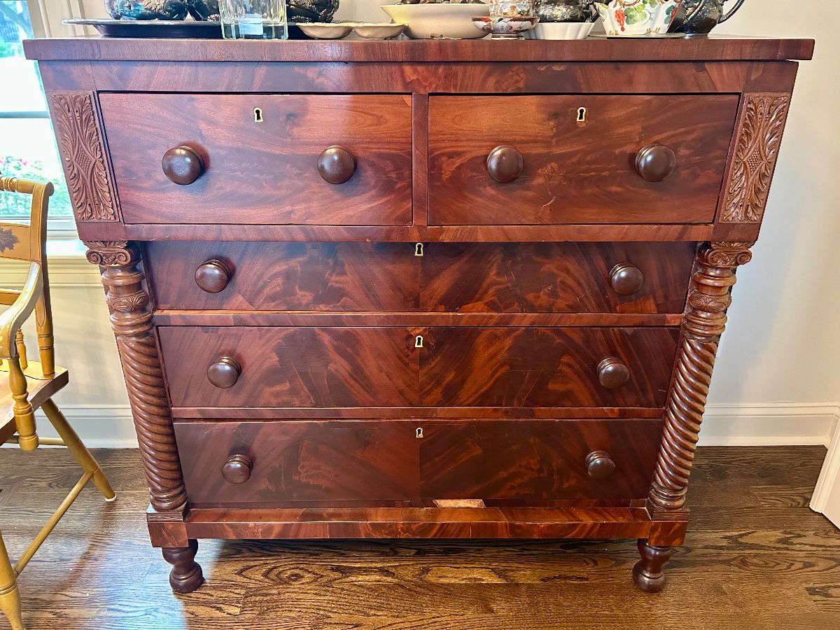 Empire chest of drawers