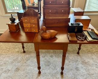 Second drop leaf table