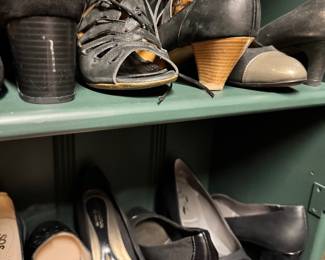 Women's Shoes (Most 7-7.5)