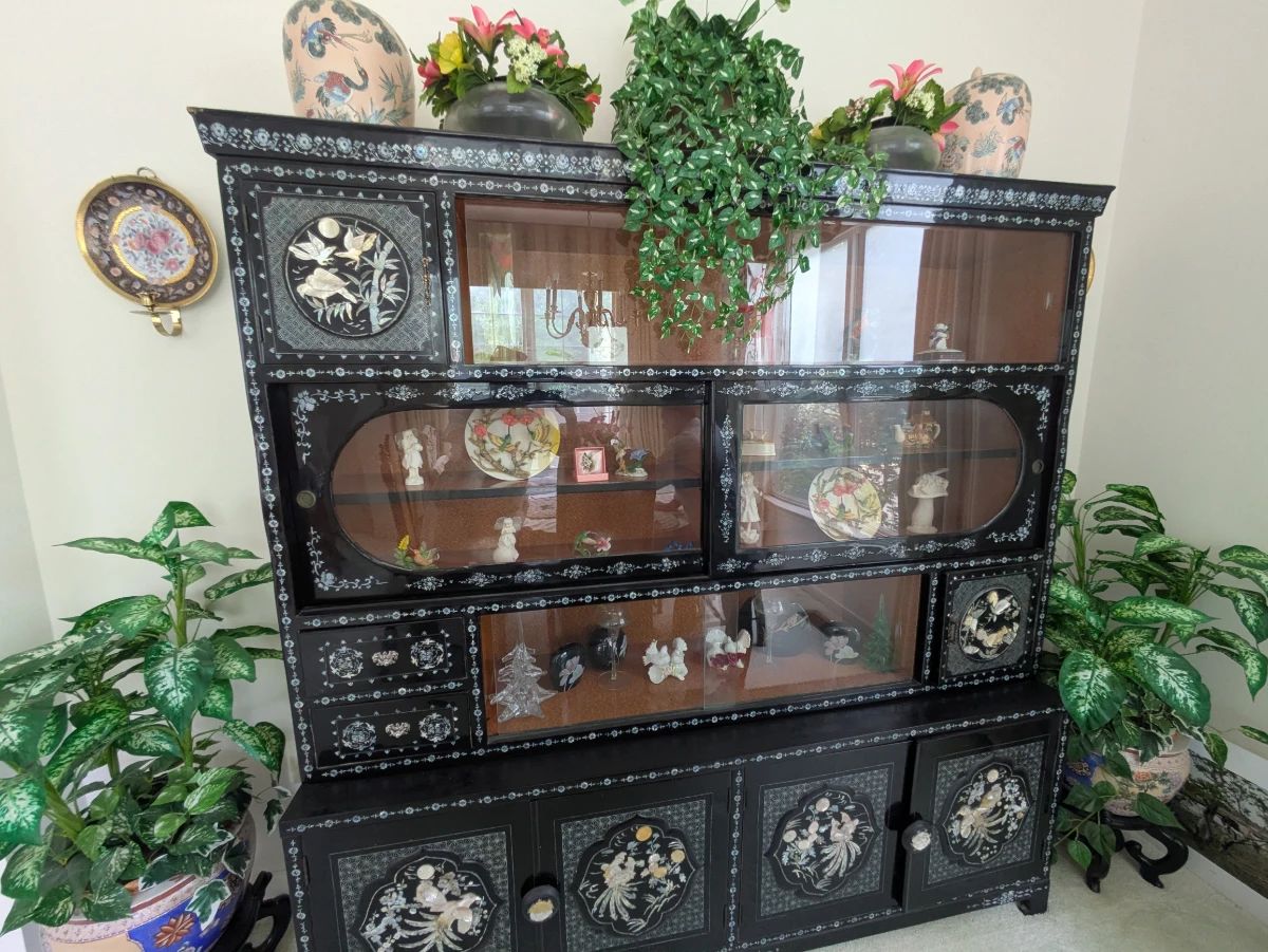 Mother of Pearl Inlaid Chines Black Lacquered China Cabinet
