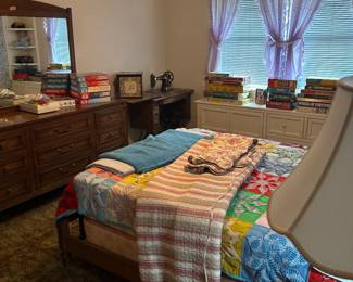 Quilts & bedroom sets