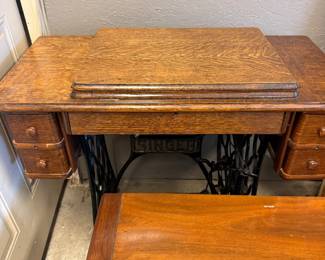 Singer Sewing Machine
