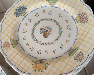 Nikko Japan Dena's Garden Dinnerware