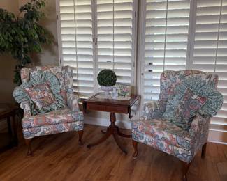 Wingback Chairs pair, Vintage Duncan-Phyfe-style Drop-leaf End Table w Gold Tooled Top